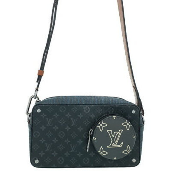 Louis Vuitton Monogram Eclipse Black Volga Shoulder Bag - Picture 1 of 8